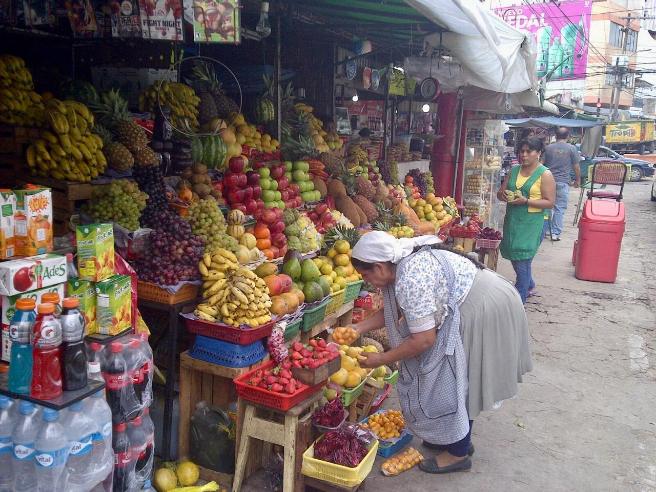 fruit market in santa cruz