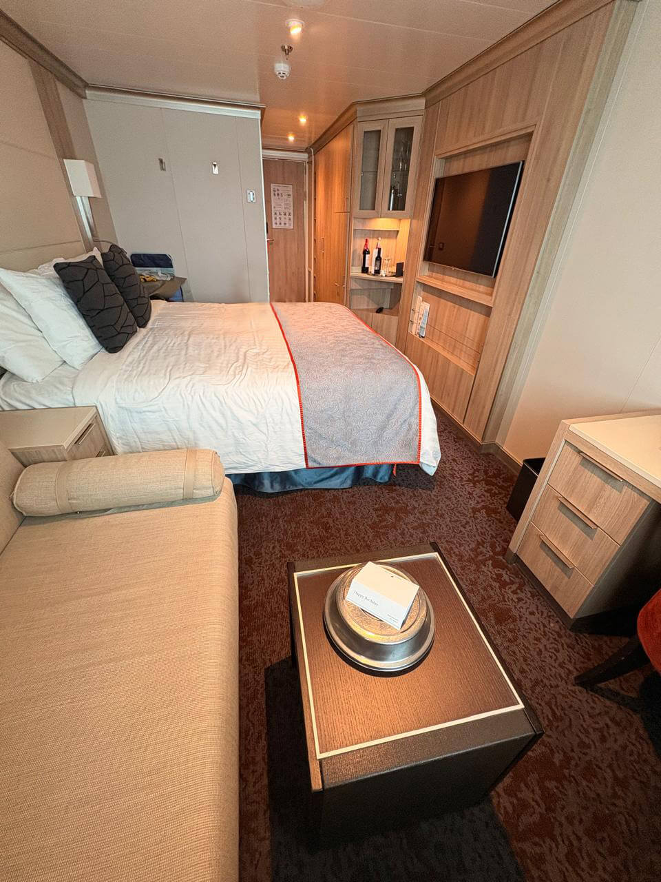 Oceanview cabin 2