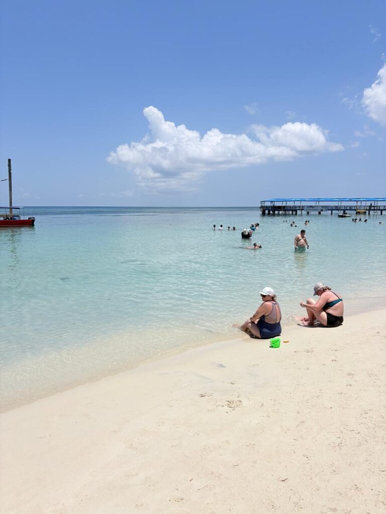 beach roatan