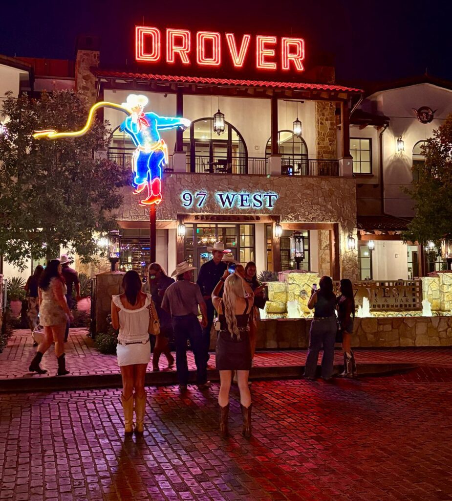 where to stay in fort worth Drover hotel