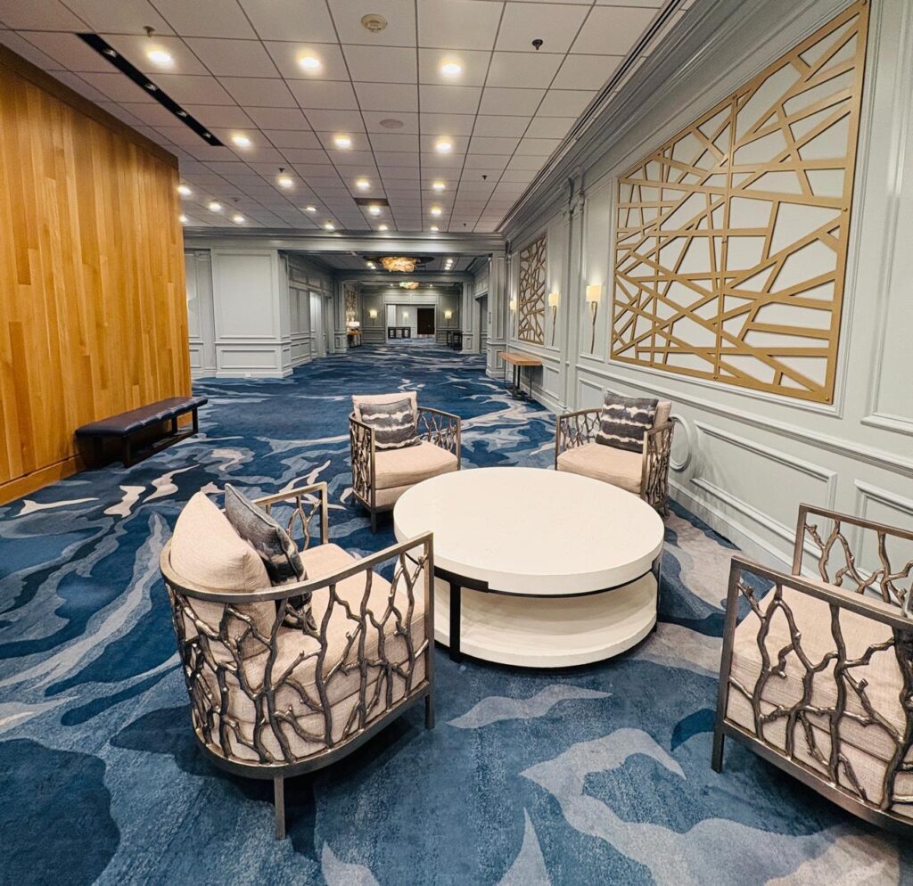 hotel lobby chairs and central table